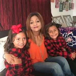 Meet your Posher, Elodia